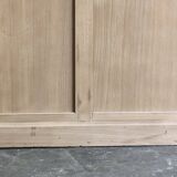 Desk in solid elm with natural airbrushing