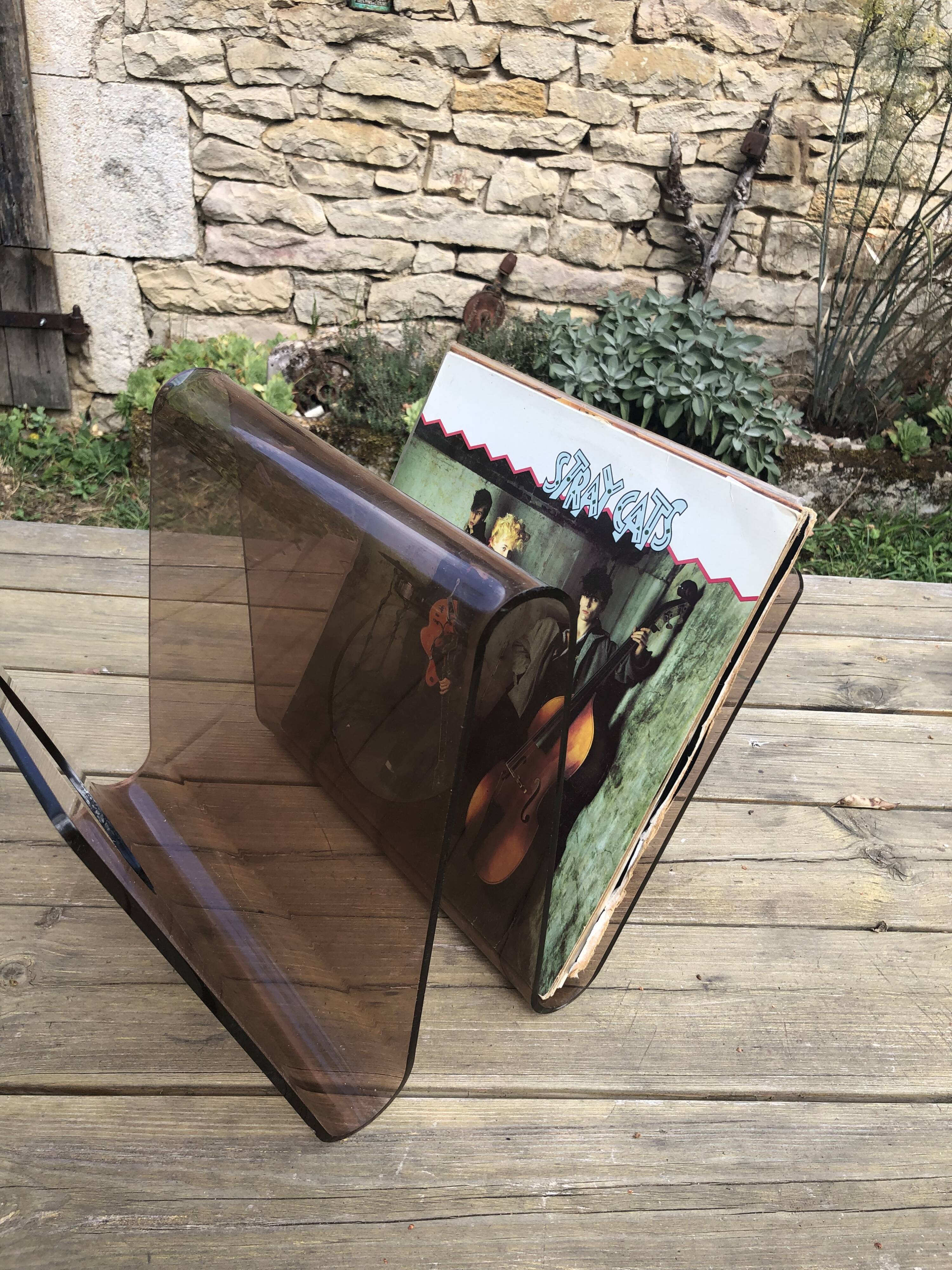 Vinyl doors/ magazines plexiglass form W