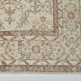 7x10 Floral Cream & Brown Vintage Rug, 212x317Cm