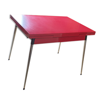 Extendable red formica table