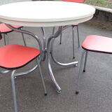 Kitchen table & its 4 chairs