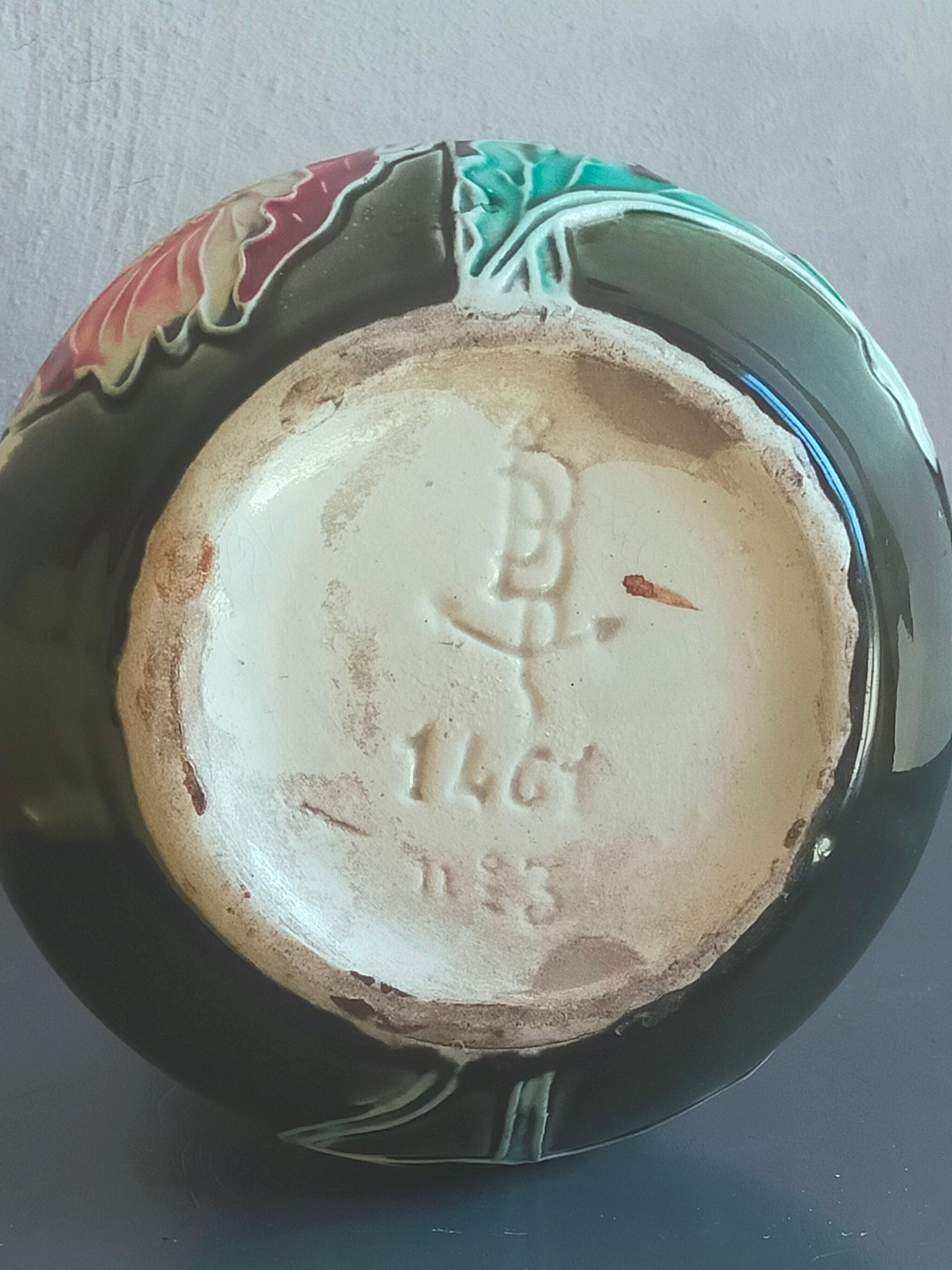 Gustave de Bruyn slip vase