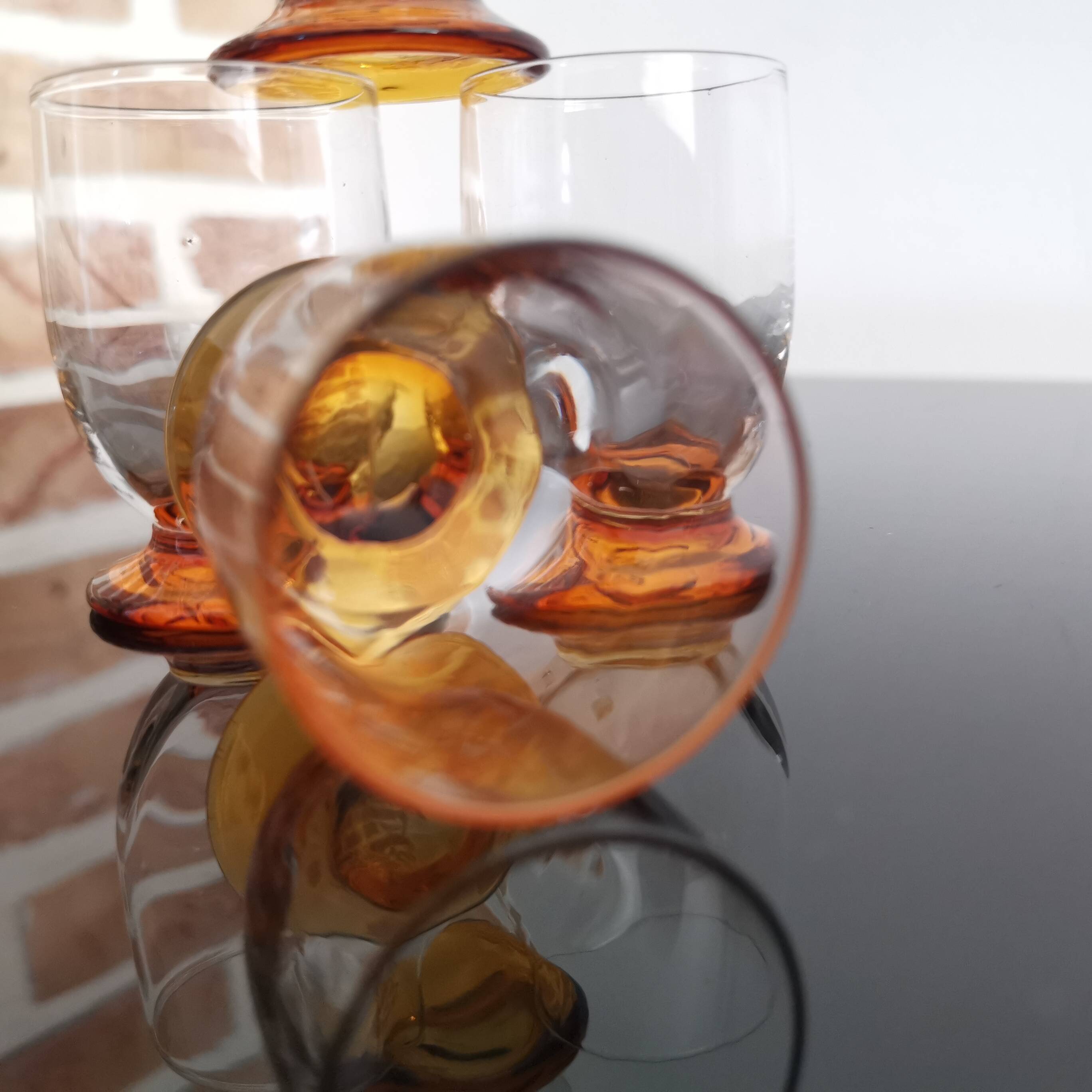 4 digestive/shooter glasses blown 1930 venetian sides and amber feet art-deco