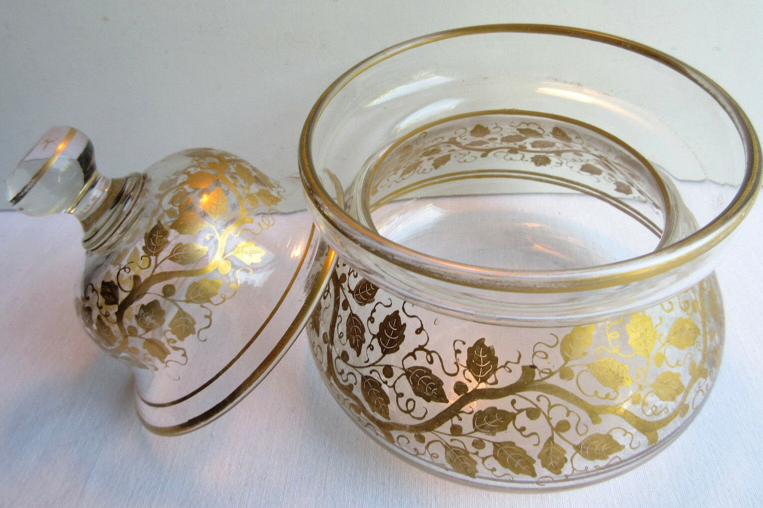 Candy, Baccarat crystal sugar: garlands of golden leaves with fine gold