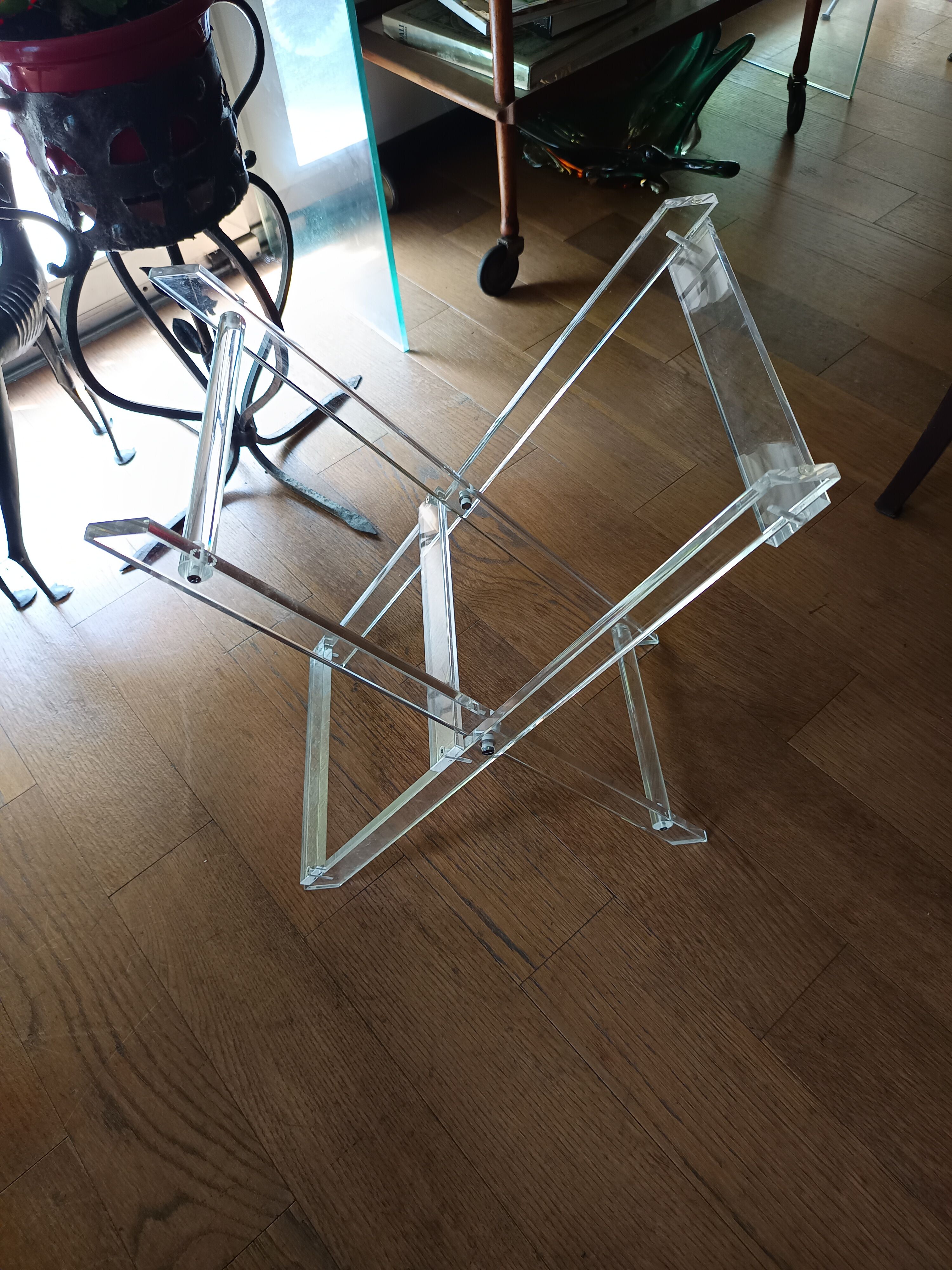 Folding side table in plexiglass with removable top – Vintage design