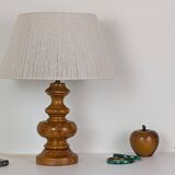 Lampe en bois tourné