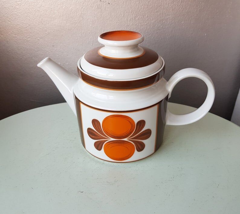Porcelain teapot from the 70s