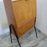 Scandinavian secretary