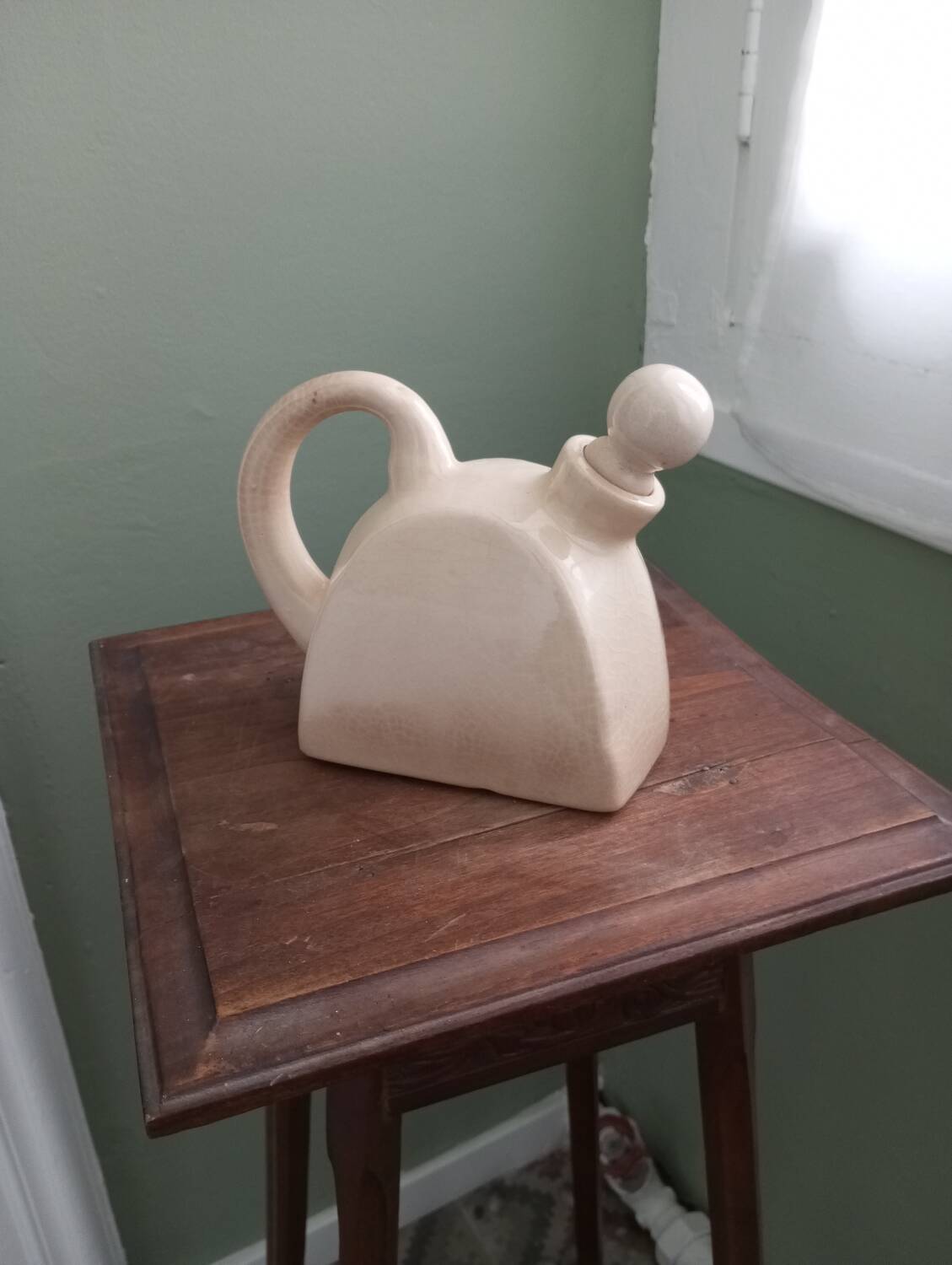 Cracked ceramic teapot