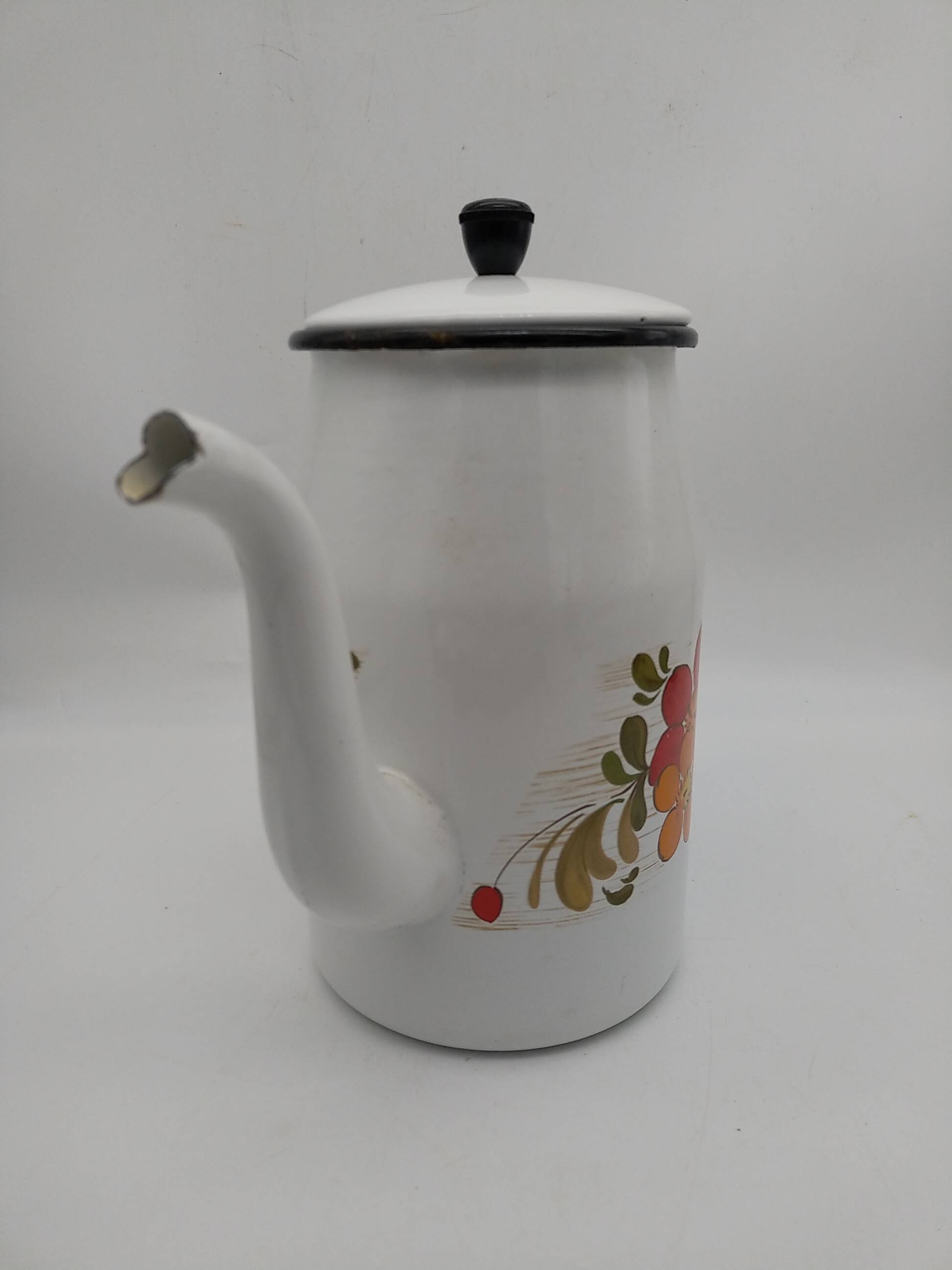 Enameled metal coffee maker