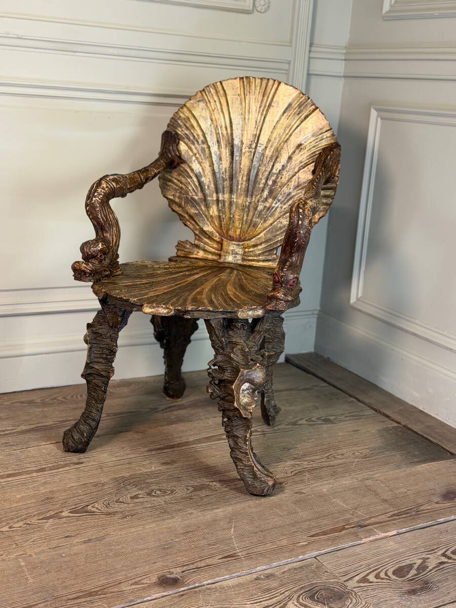 Venetian "Grotto" armchair in carved polychrome wood, silvered and gilded, circa 1890.