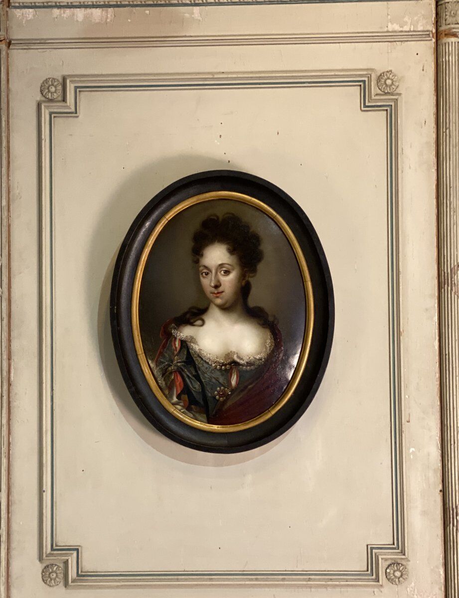 Oil on copper, female portrait, late 17th century.