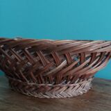 Antique basket, fruit basket or bread basket made of wicker