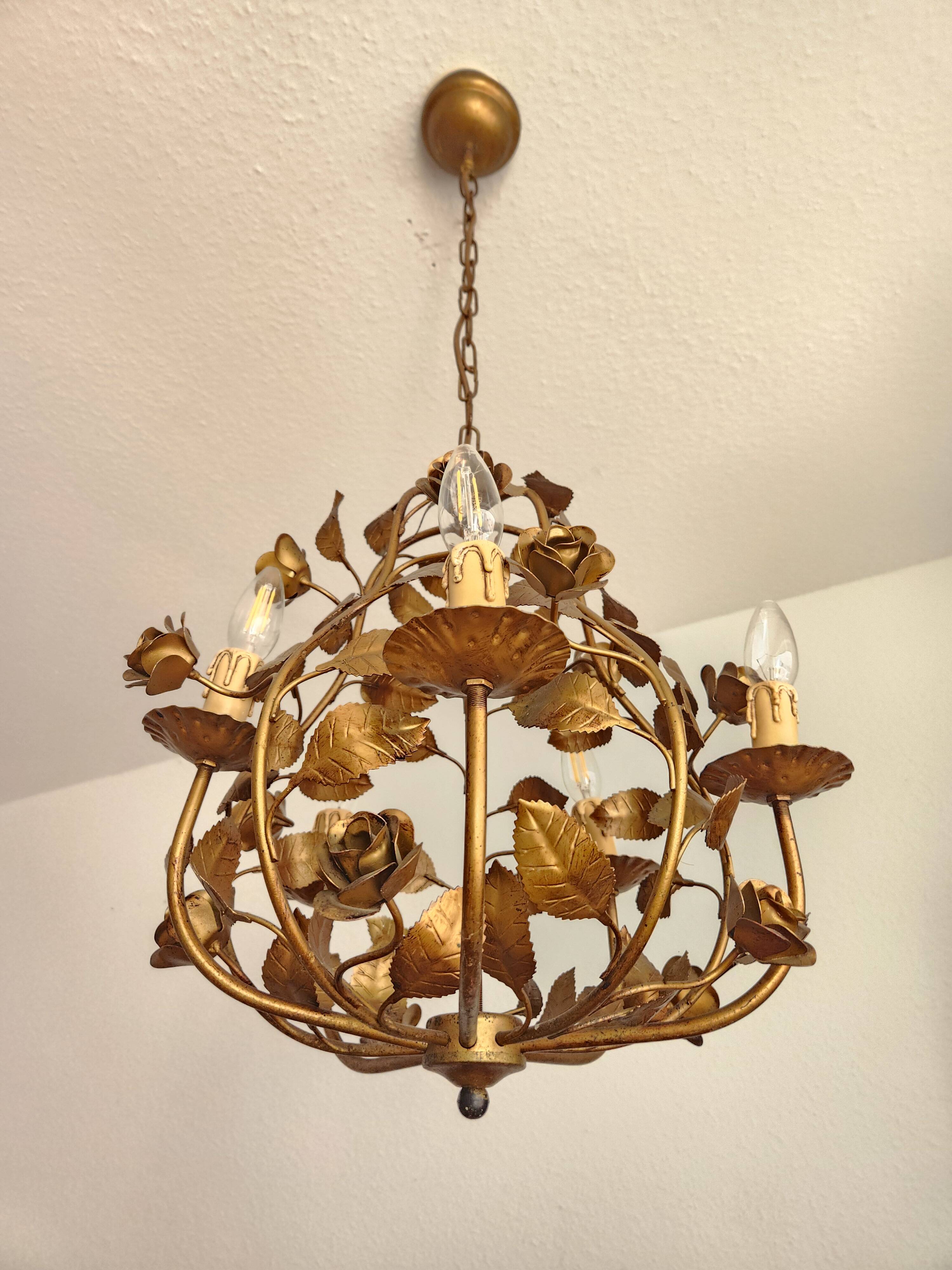 Chandelier hand-forged Hollywood Regency rose leaf decorations