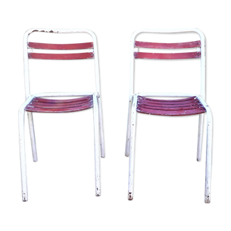 Duo of chairs Tolix sitting wood