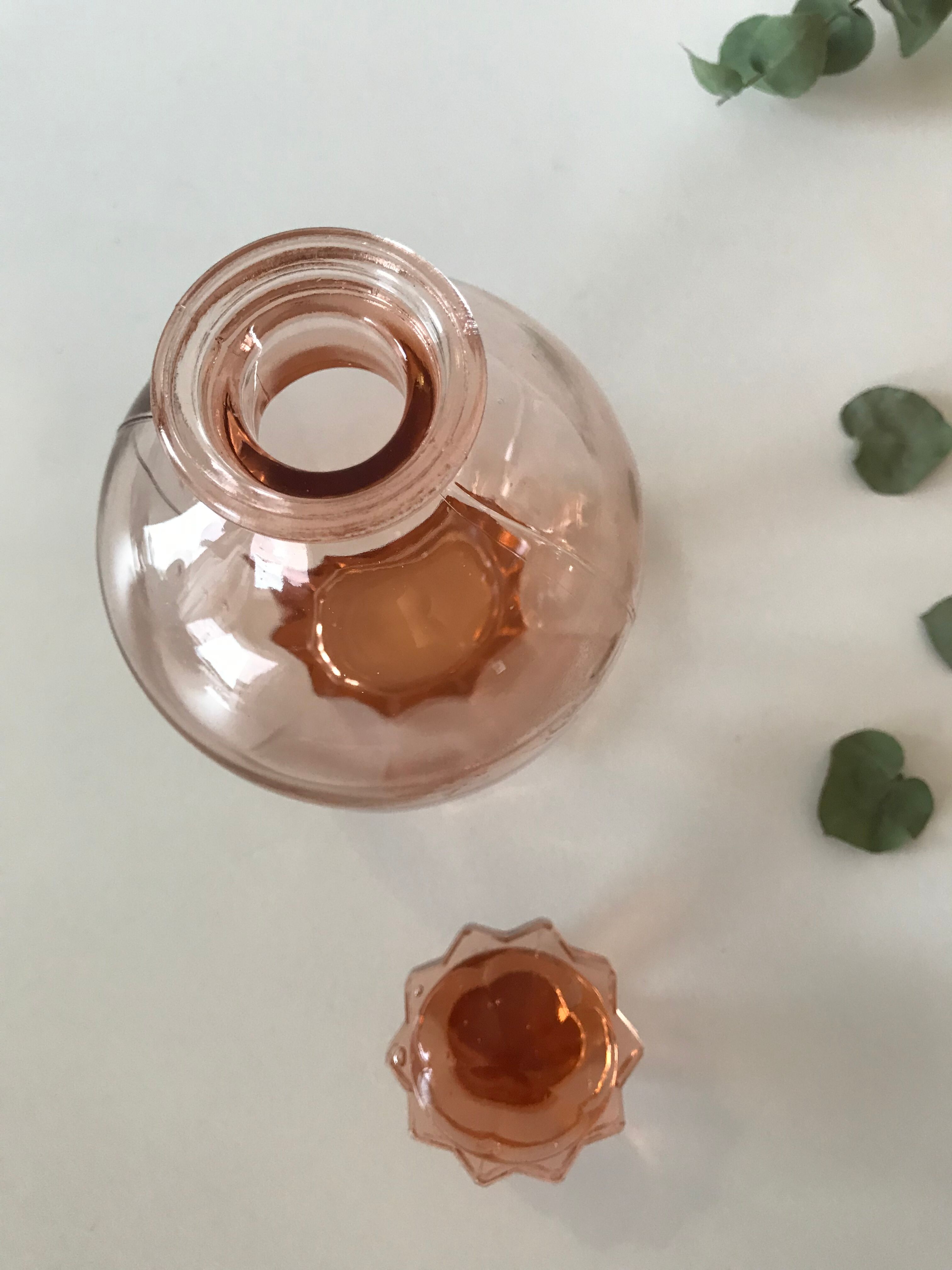 Glass carafe pink
