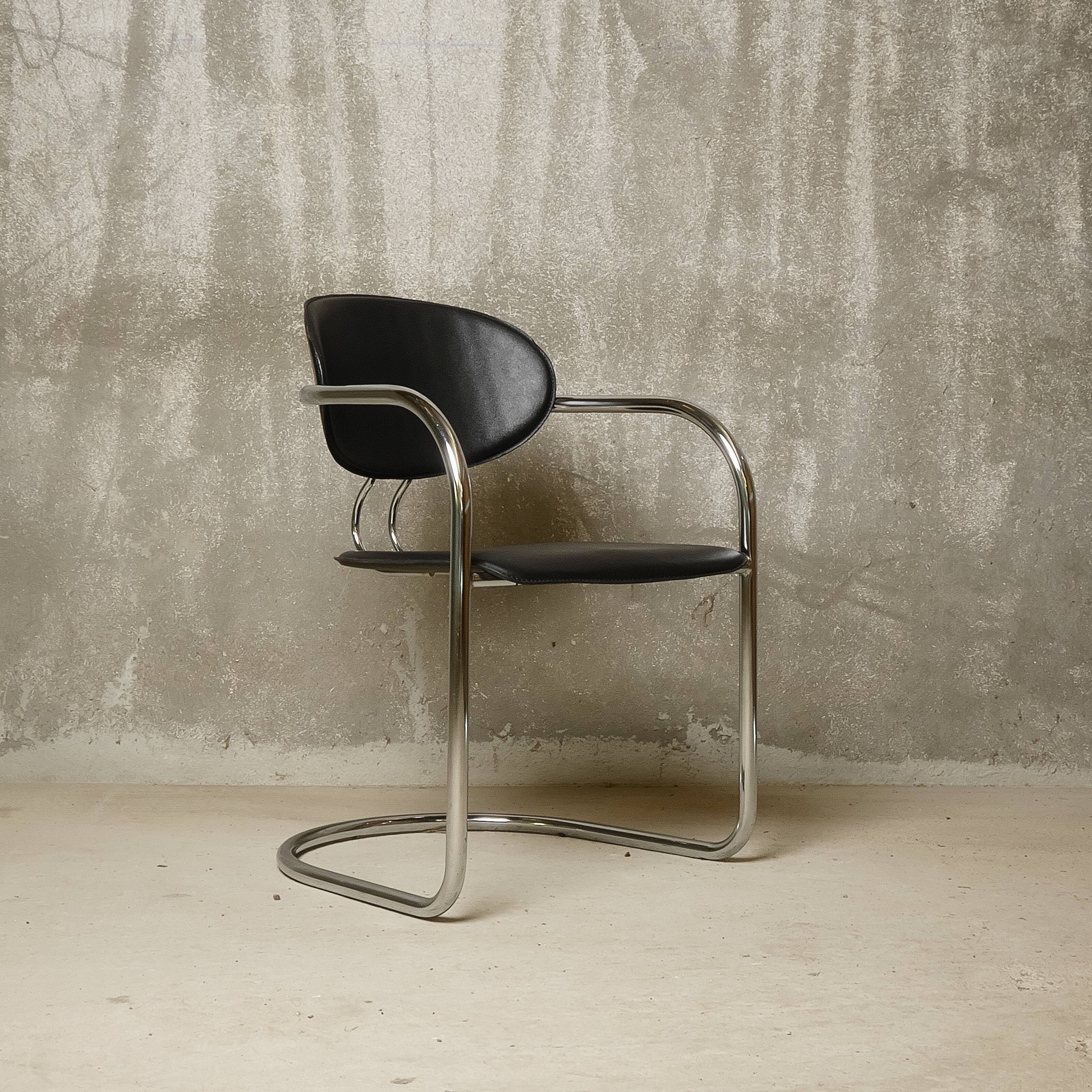 Effezeta (attributed) - Suite of eight cantilever armchairs - c. 1980 - Italy