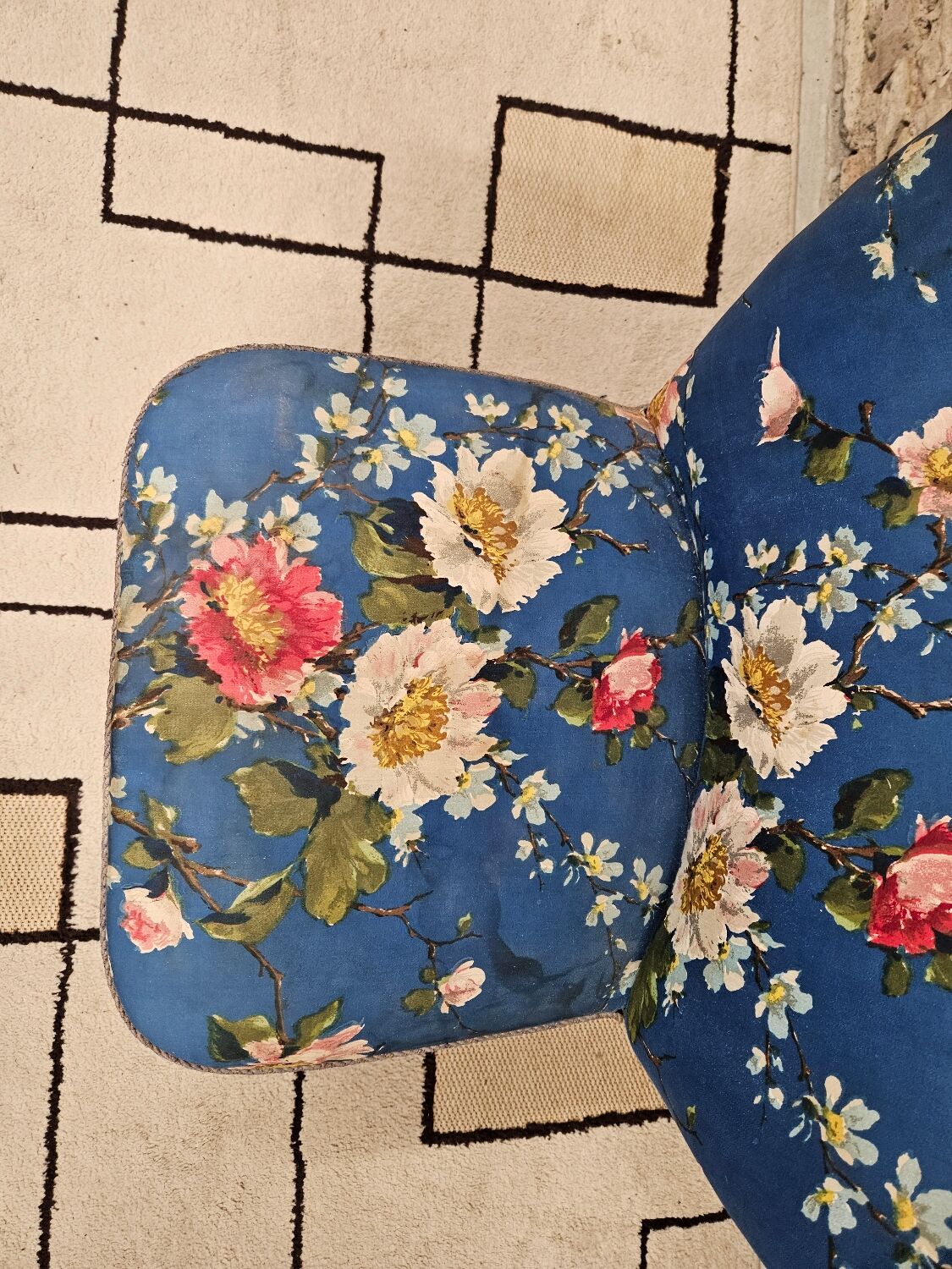 Fauteuil fleuri 1960