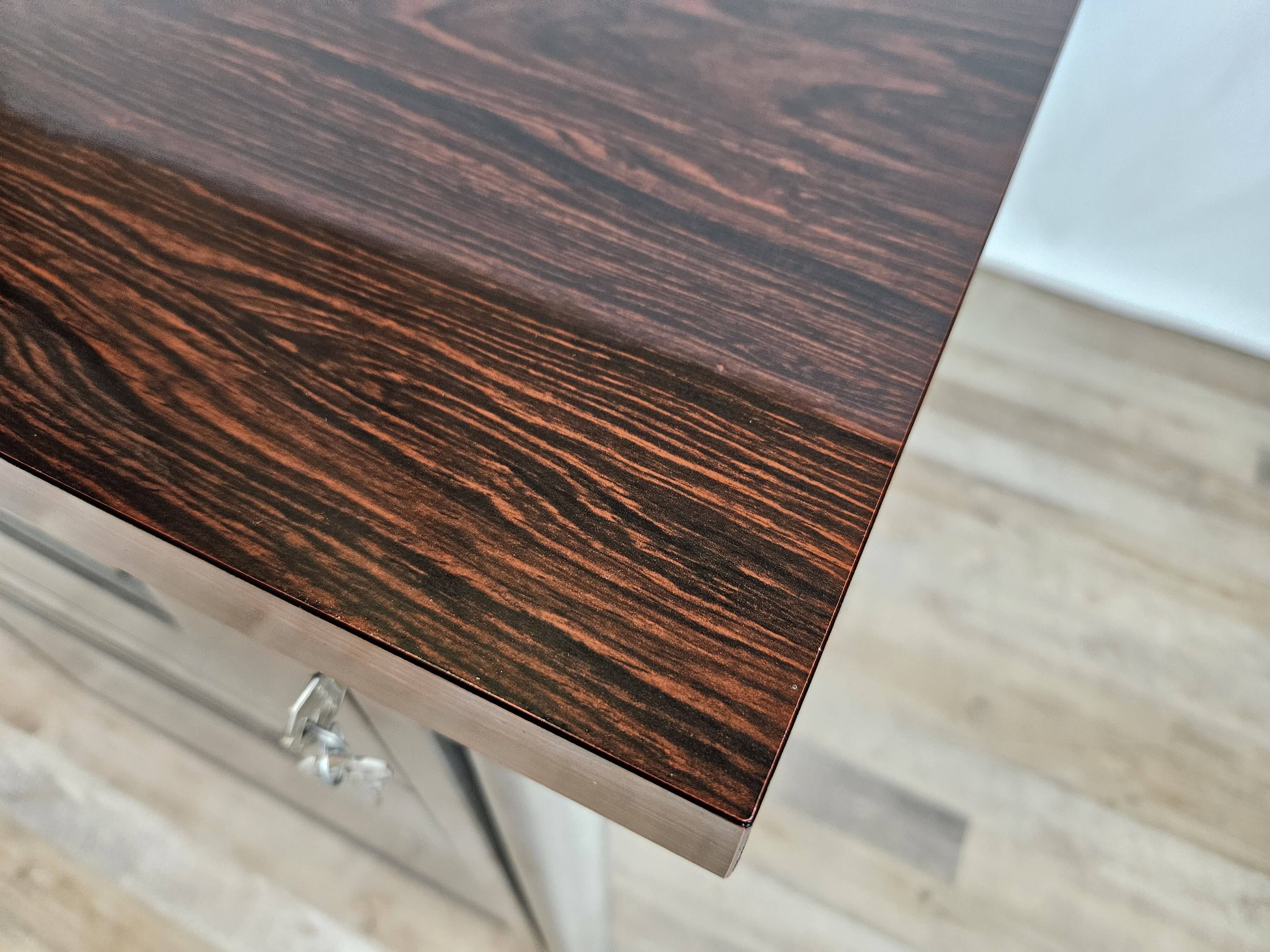 Bureau de direction avec plateau en stratifié palissandre par Mobiltecnica Torino