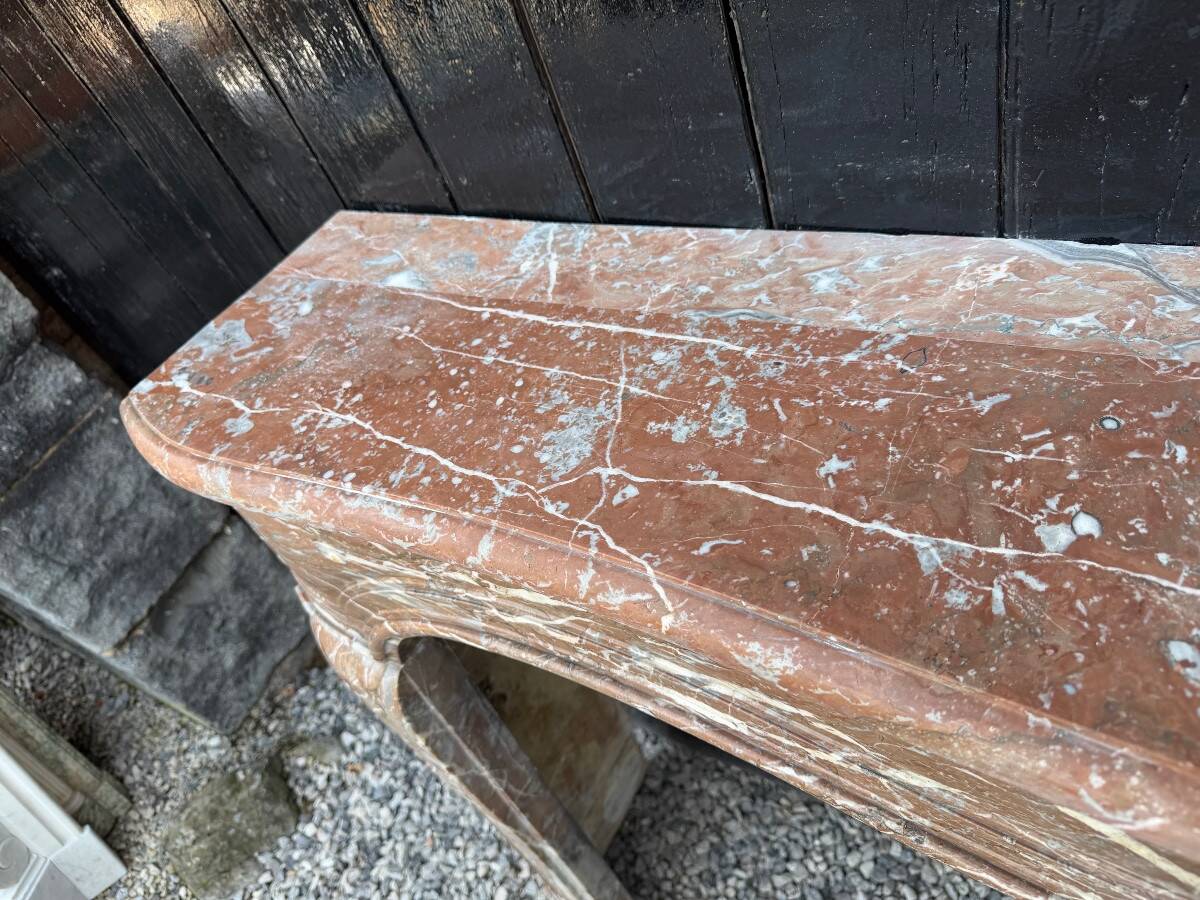 Louis XV fireplace in Rance marble from the 18th century