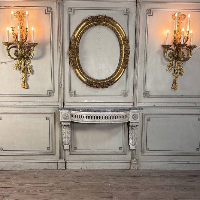 Louis XVI wall console in carved wood, grey patina, 18th century.