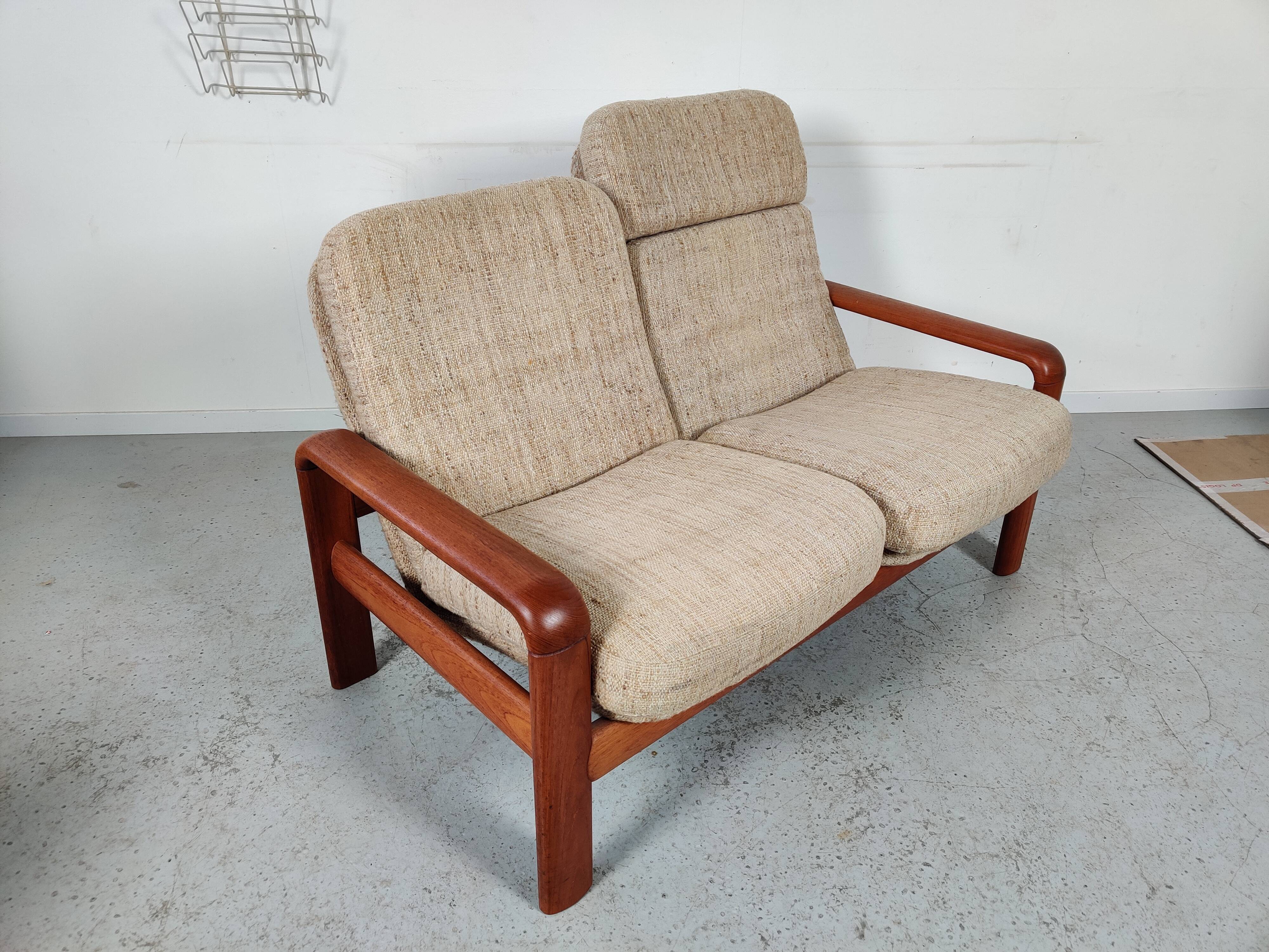 Scandinavian teak sofa Dyrlund , 60s/70s