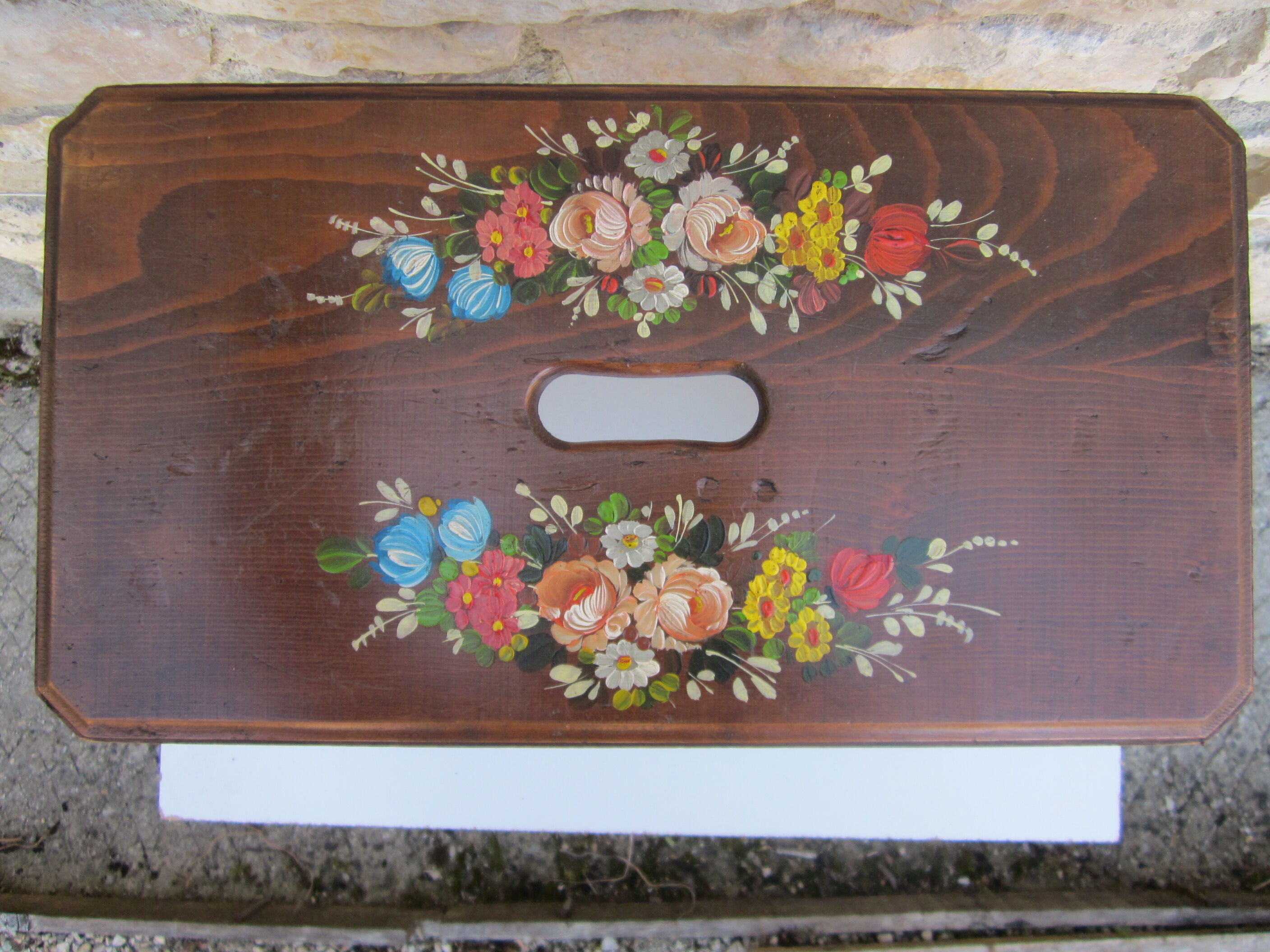 Wooden bench step foot with painted decoration
