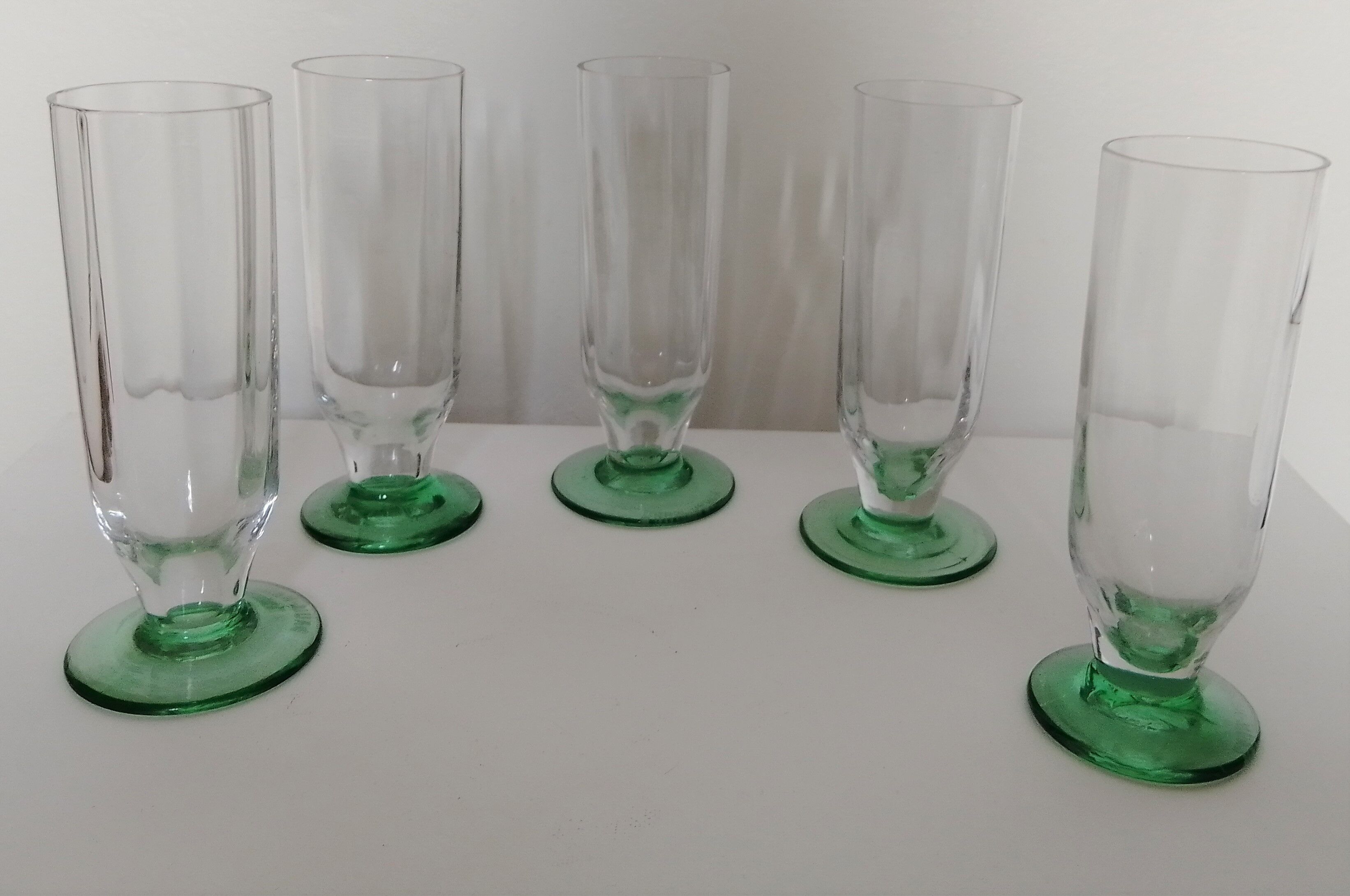 Set of 5 Daum champagne flutes