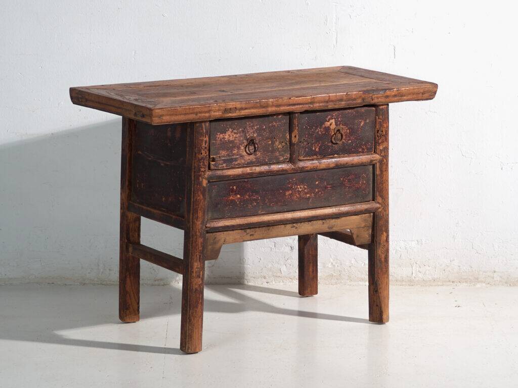 Antique Chinese console with three drawers and dark patina – China, circa 1900