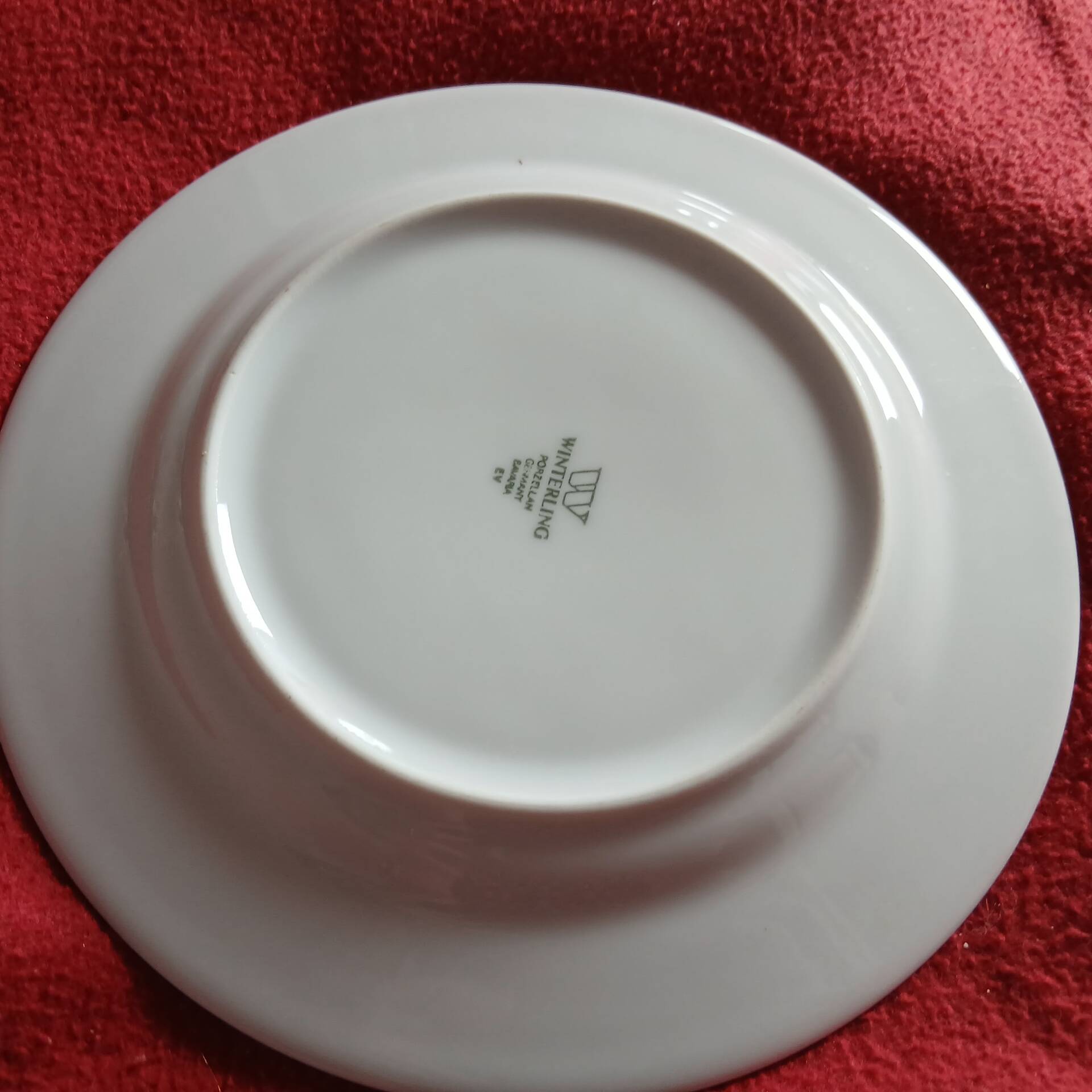 Dessert plates. Brand Winterling.
