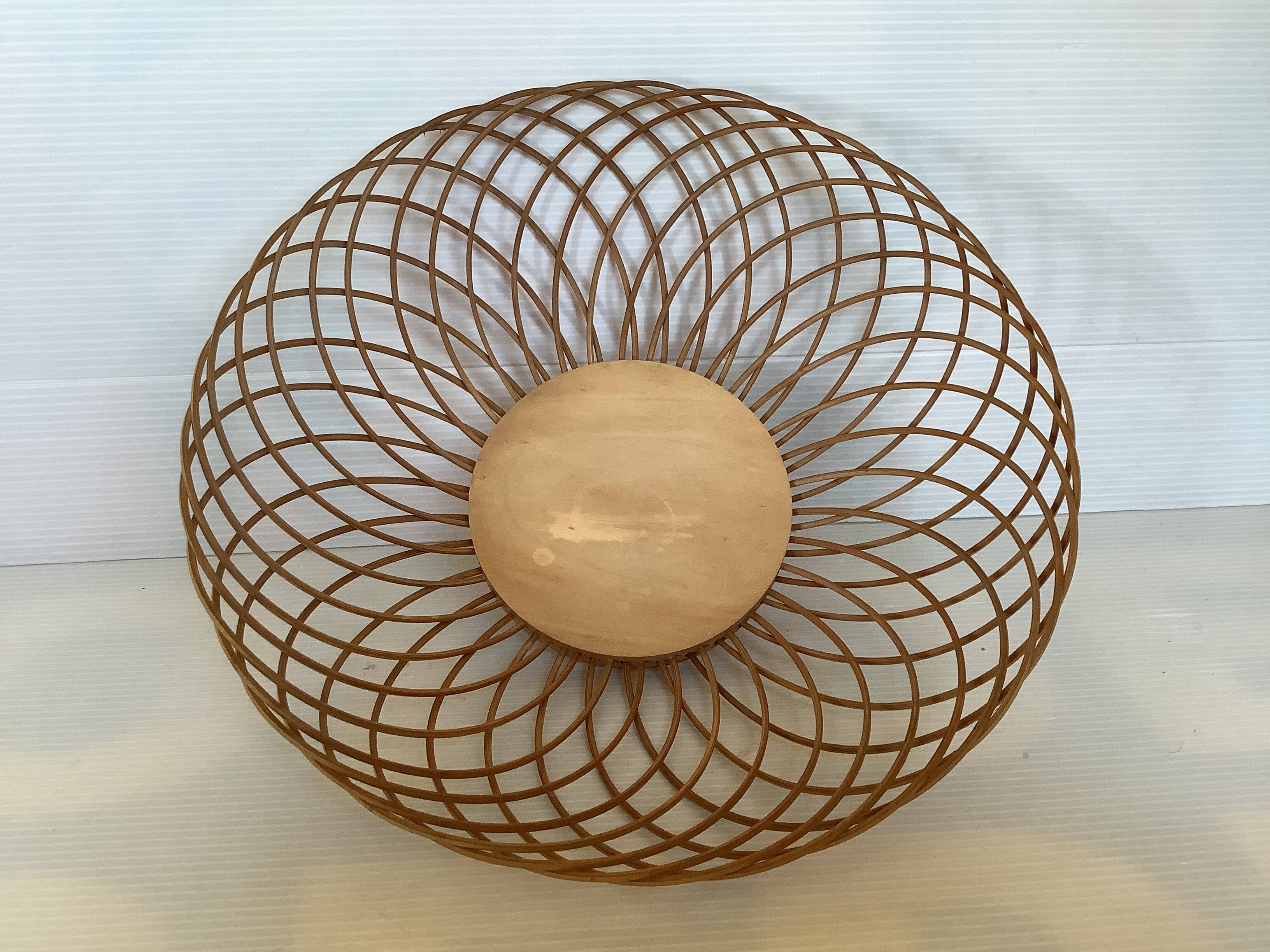 Wicker rattan basket