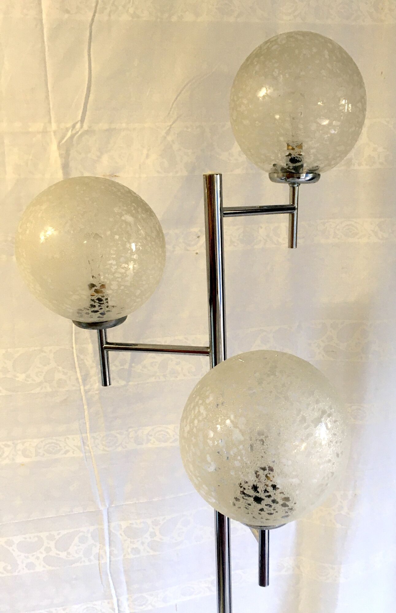 Chrome metal lamppost 3 tulip foot lights 70