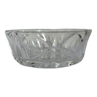 Empty cup pocket in vintage cut glass 1950