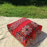 Decorative yoga meditation pouf in natural wool