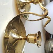 Pair of hand candle holders/Cellar rats shape swans, in polished brass. 1950s