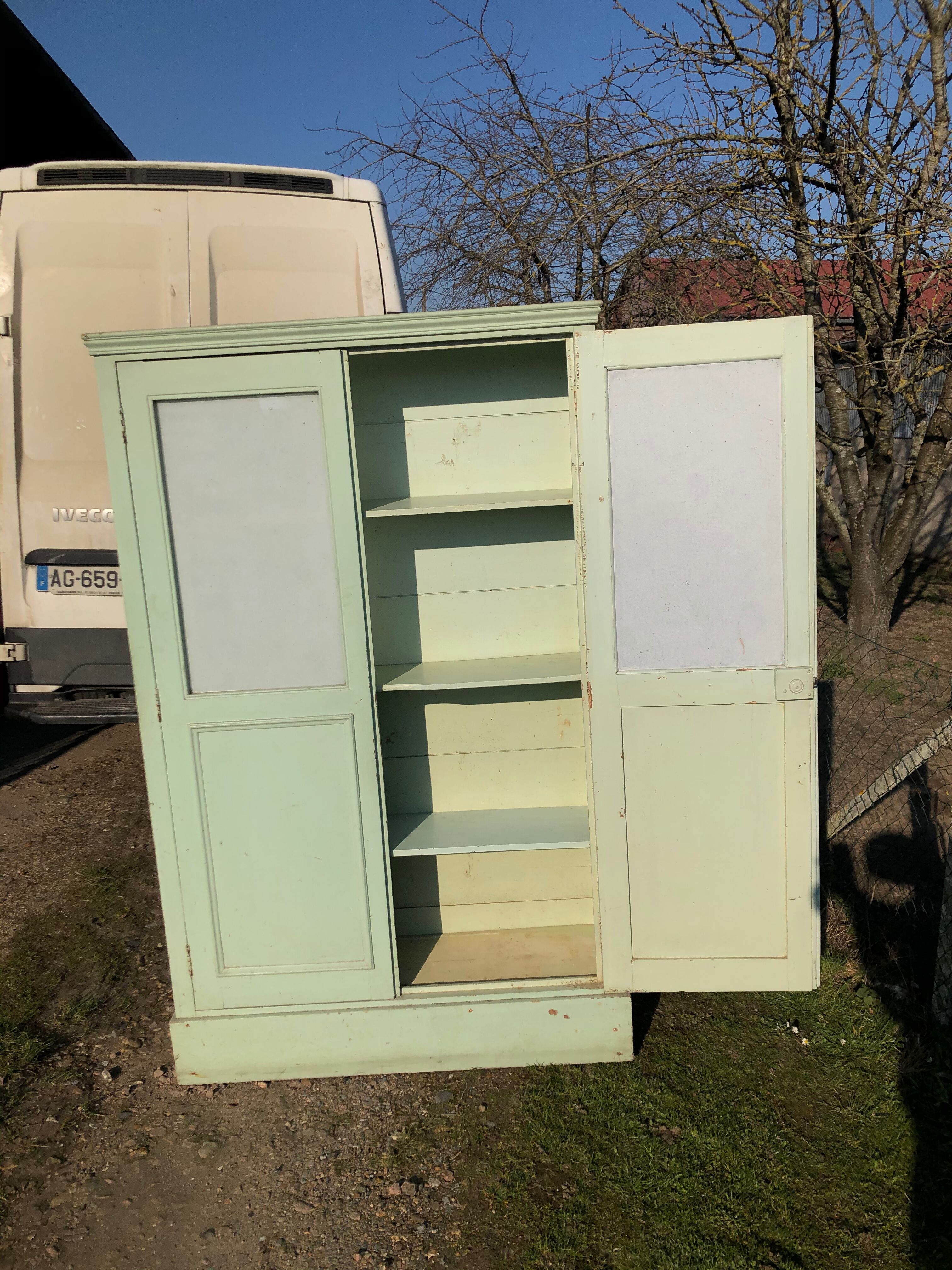 Parisian wardrobe vintage 1950