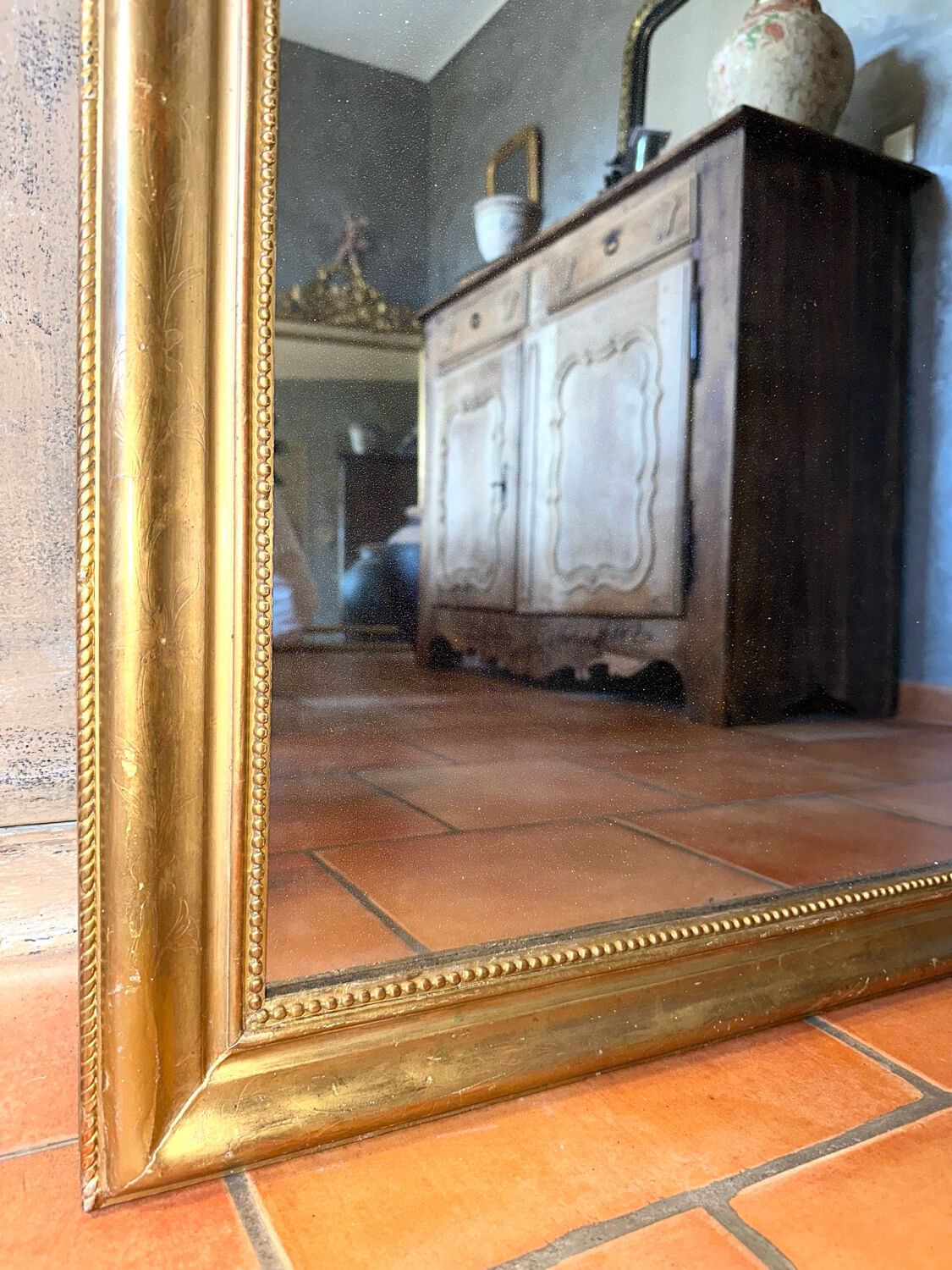 Antique Louis-Philippe mirror, 19th century.