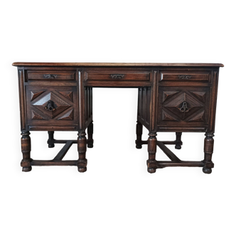 Mazarin Louis XIII style oak desk