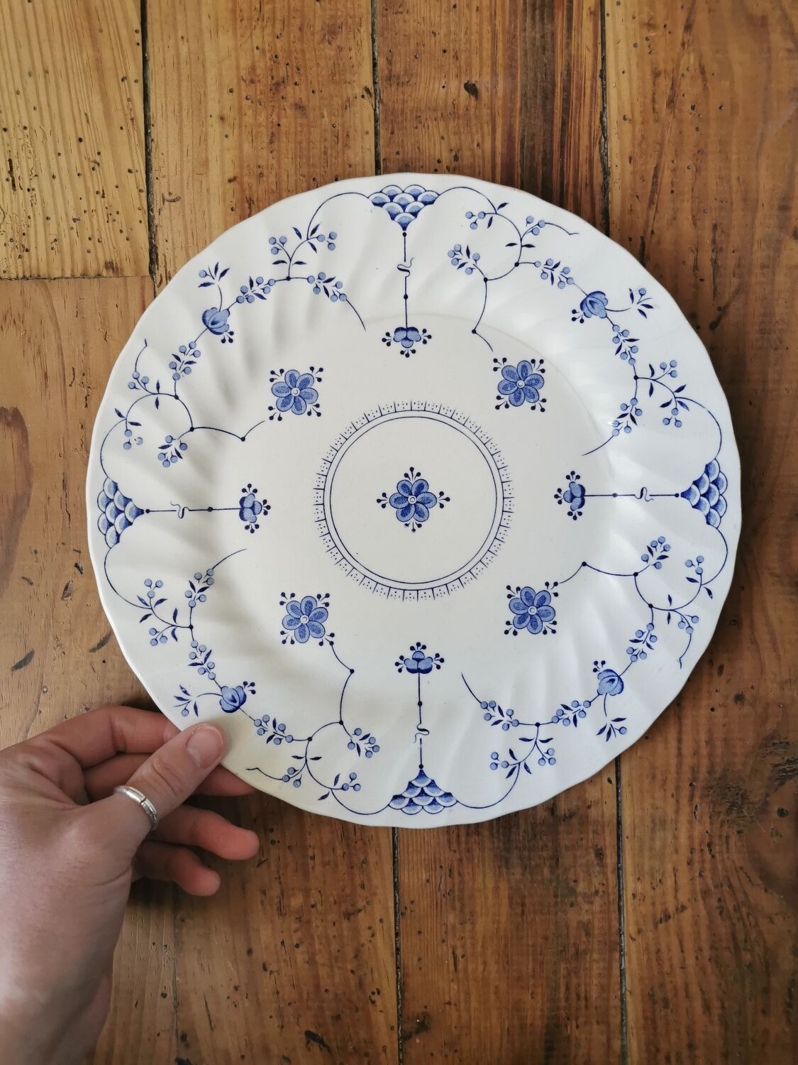 Assiettes plates vintage Myott Finlandia