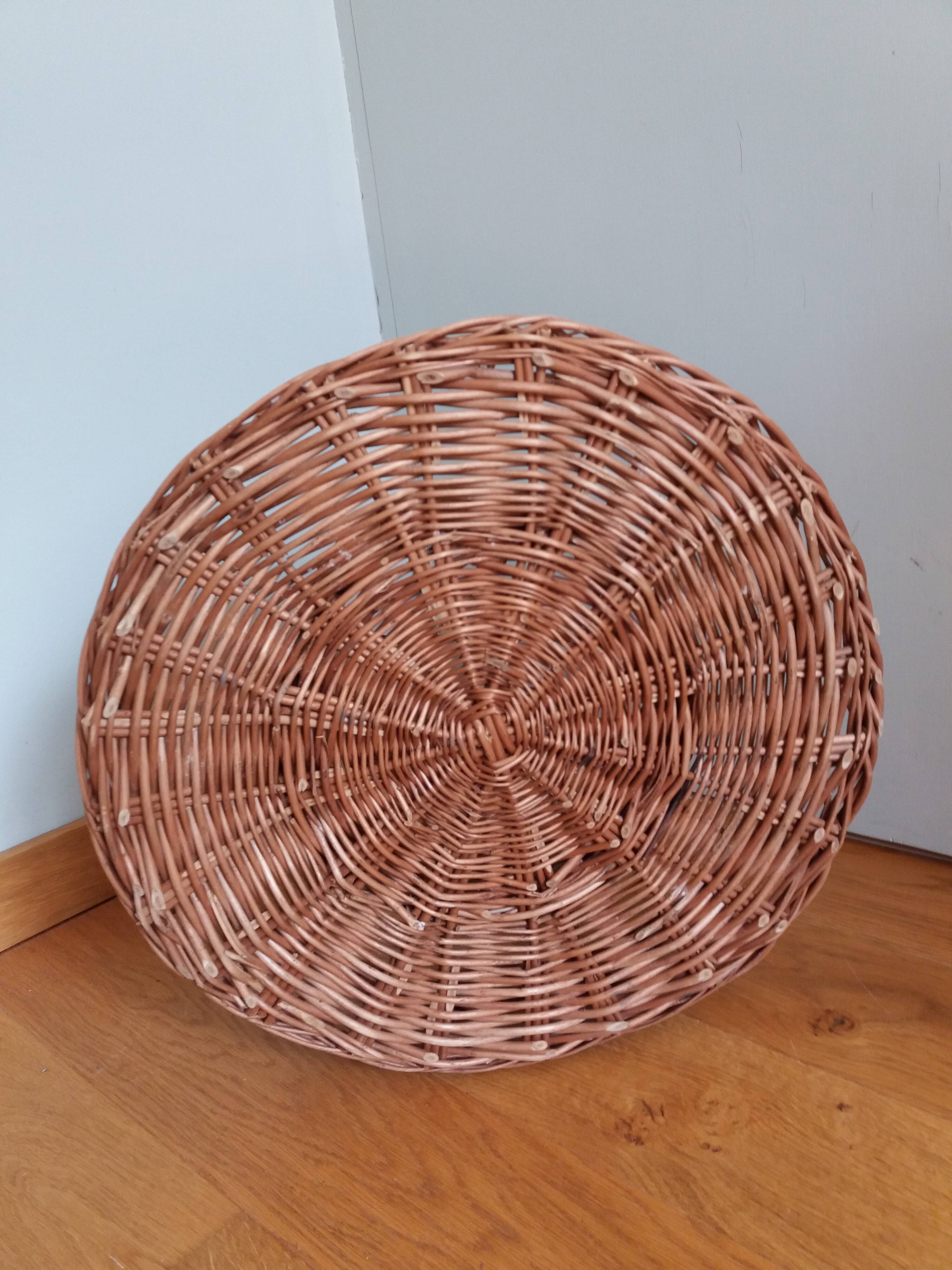 Rattan wicker glass and bottle holder basket