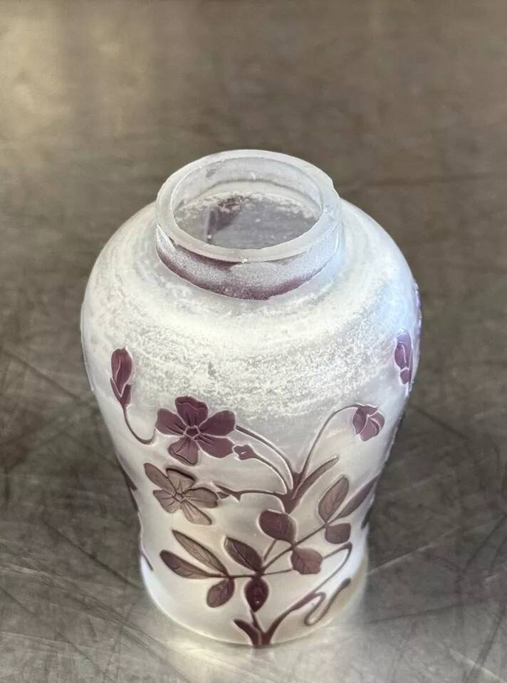 Pantin Crystal Factory France: multi-layer glass vase