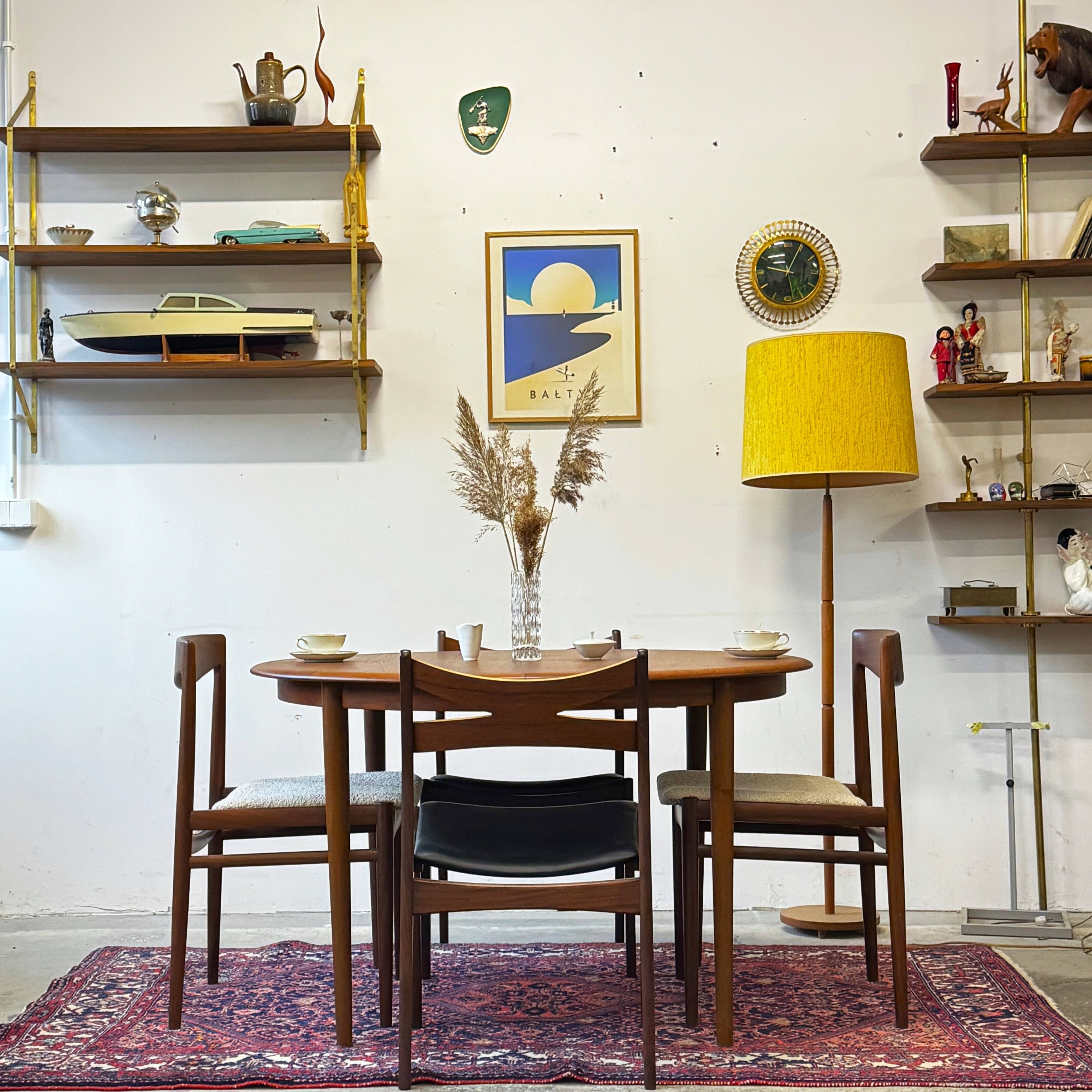 Extendable teak table, Denmark 1960s/1970s, mid-century modern, vintage