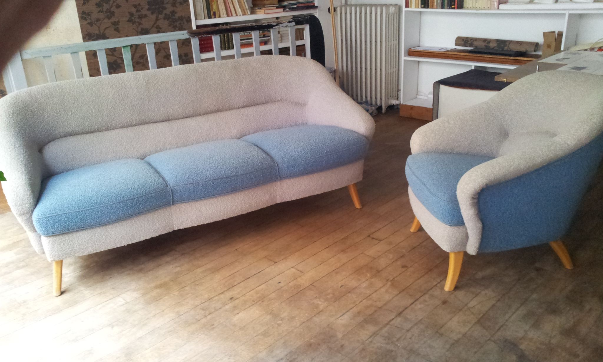 Sofa Danish 50s with his wheelchair