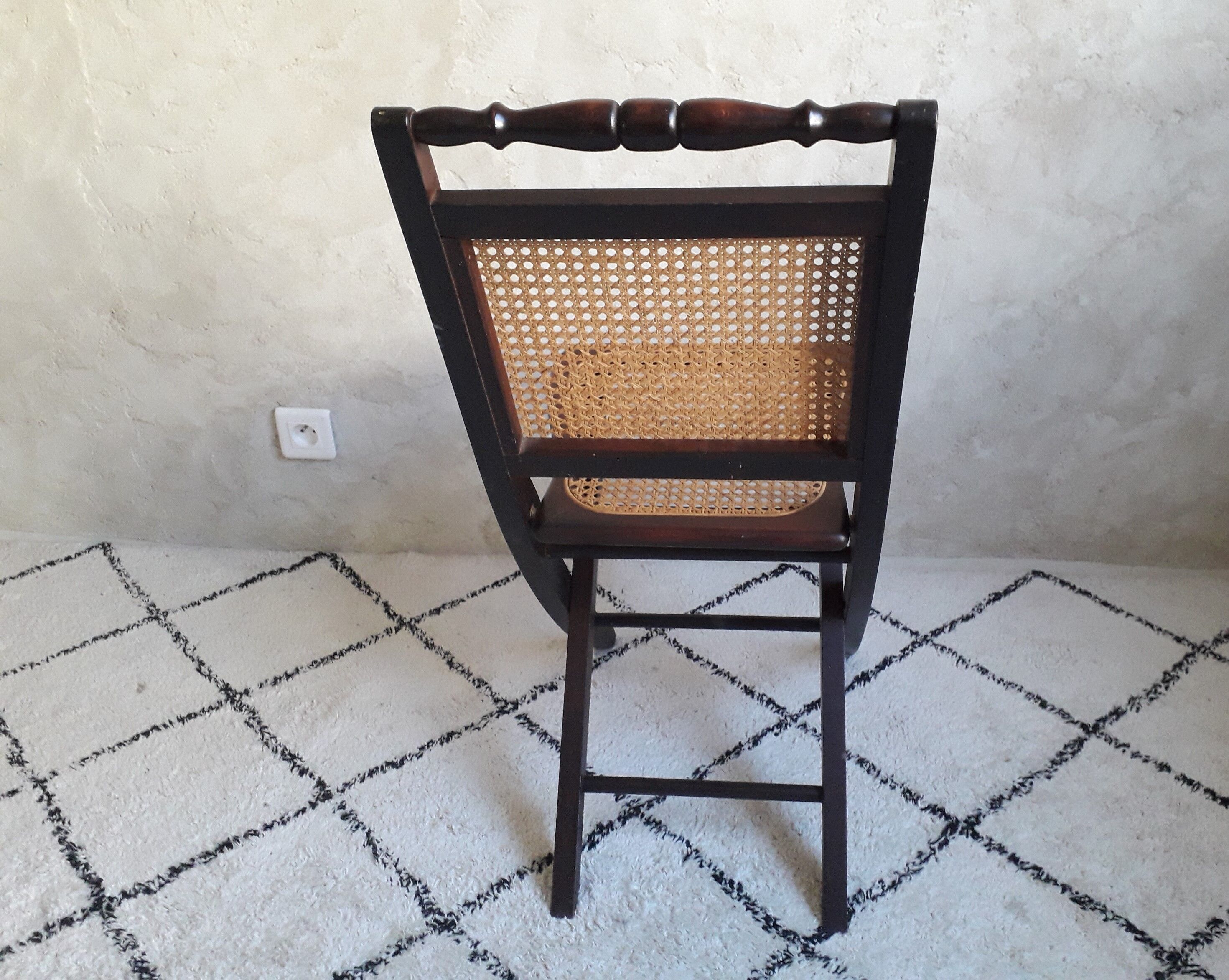 Wooden folding chair