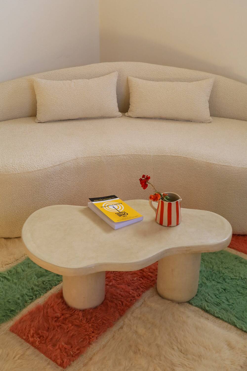 Table basse forme organique en Tadelakt