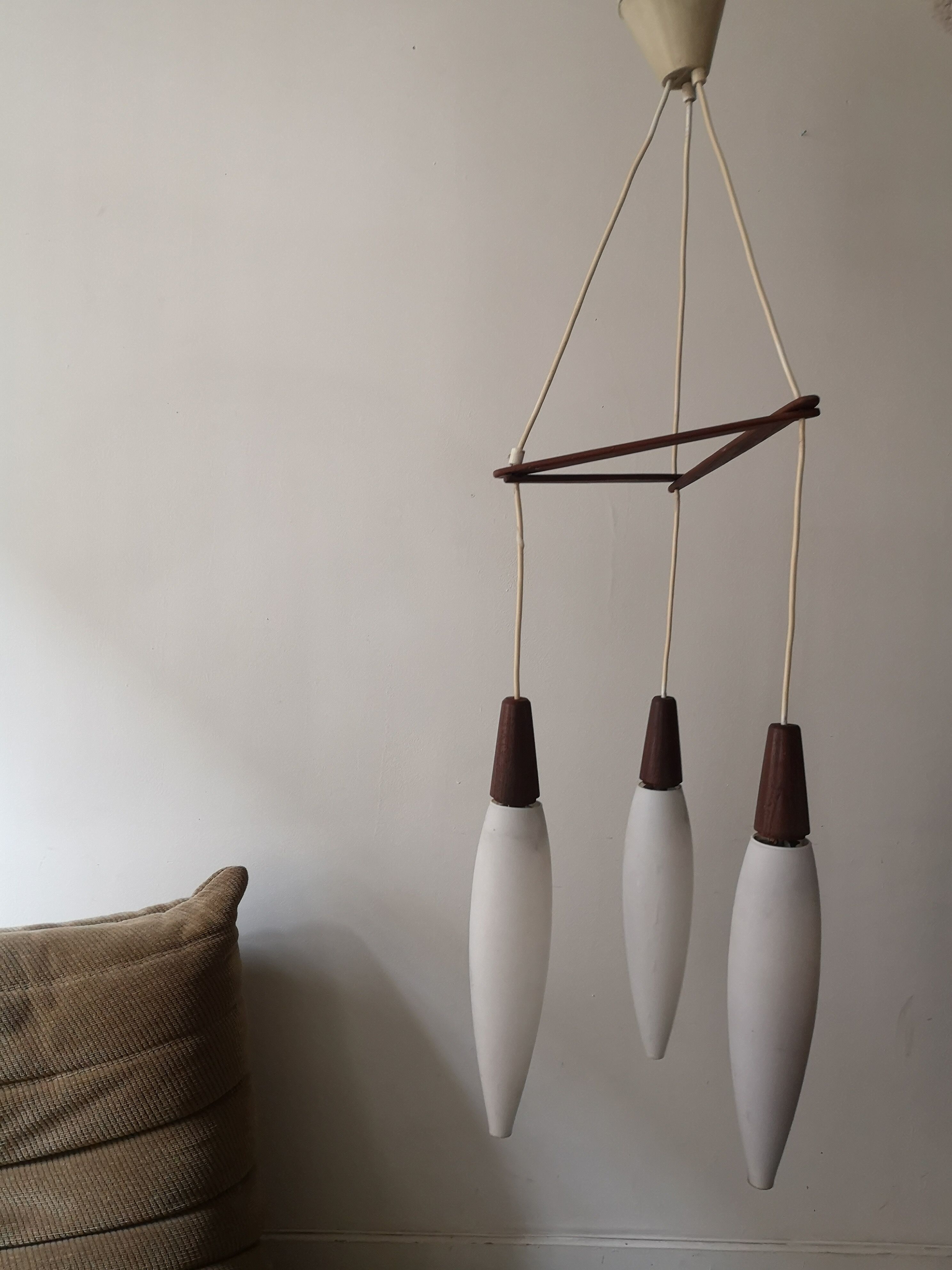 Suspension 3 lights opaline & teak, Louis Kalff 1960