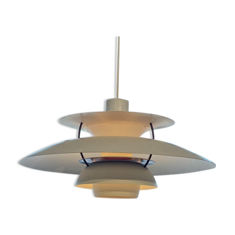 Ph5 White pendant lamp by Poul Henningsen for Louis Poulsen