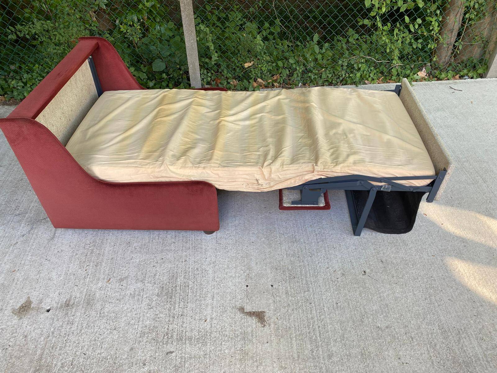 Scandinavian convertible sofa bed, 1-seater, in burgundy velvet with polka dots, 1930s