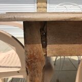 Farm table
