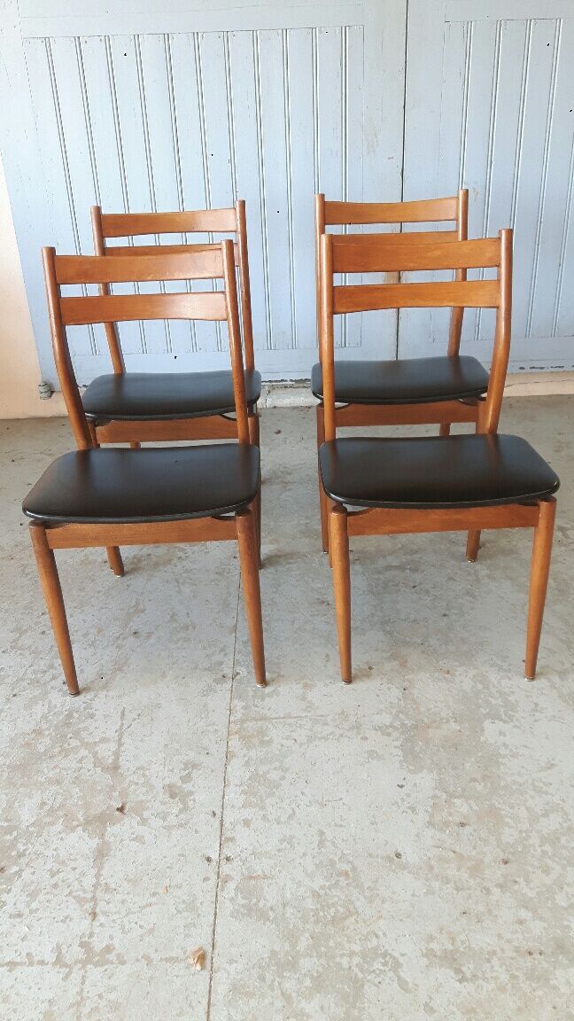 Set of 4 Scandinavian style chairs